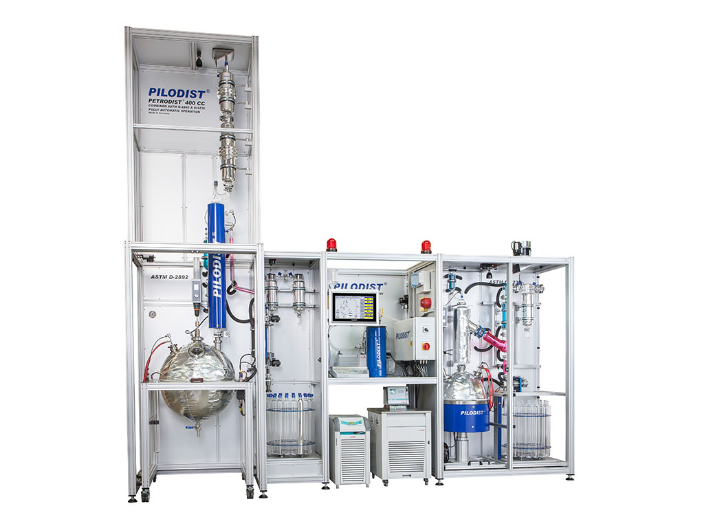 <strong>PETRODIST 400 CC</strong> - automatyczny system do destylacji ropy naftowej wg normy ASTM D2892 (True Boilnig Point) oraz ASTM D5236 (Potstill)
