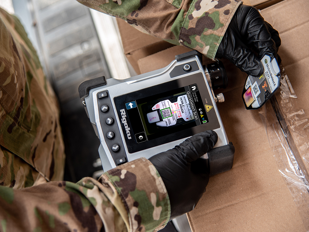 QuickDetect – przełom w wykrywaniu śladowych ilości substancjiDwie zaawansowane technologie w jednym urządzeniu